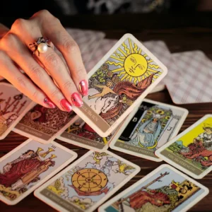 Tarot Online Grátis Funciona? Descubra a Verdade Espiritual e Prática